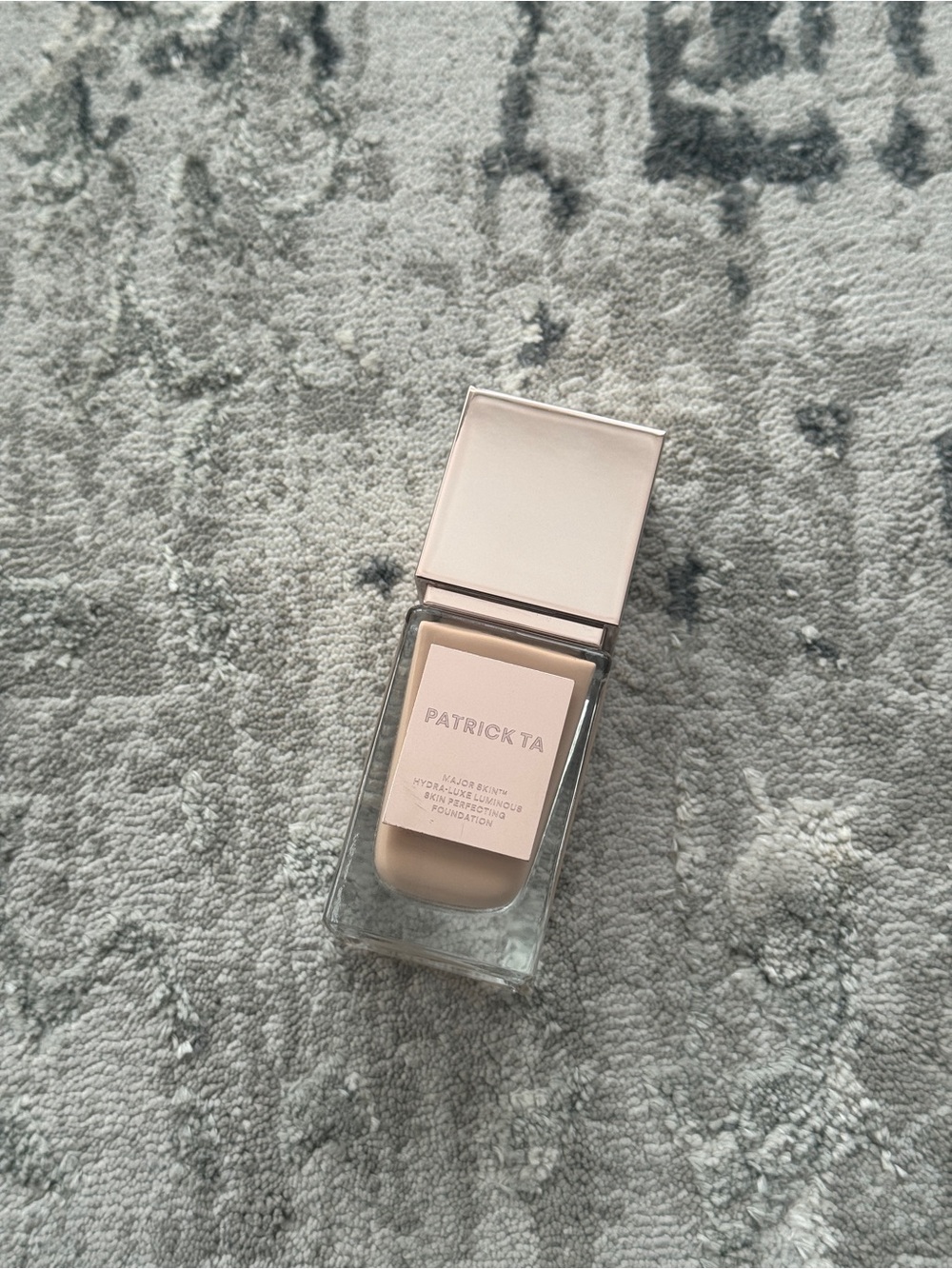 PATRICK TA Major Skin Hydra-Luxe Luminous Skin Perfecting Foundation 10